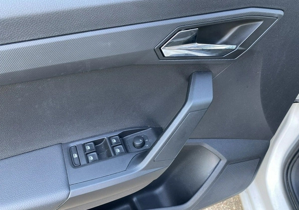 Seat Ibiza cena 56457 przebieg: 15610, rok produkcji 2019 z Rydułtowy małe 596